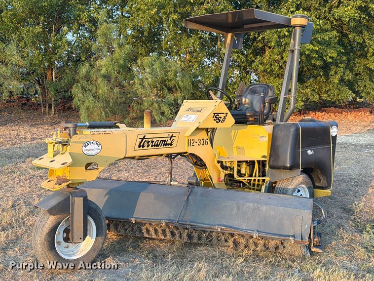 image for item FN3706 2002 Terramite TSS38 broom