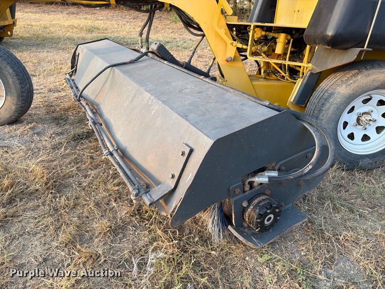 image for item FN3706 2002 Terramite TSS38 broom