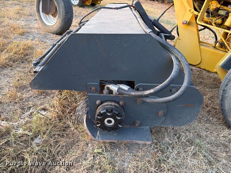 image for item FN3706 2002 Terramite TSS38 broom