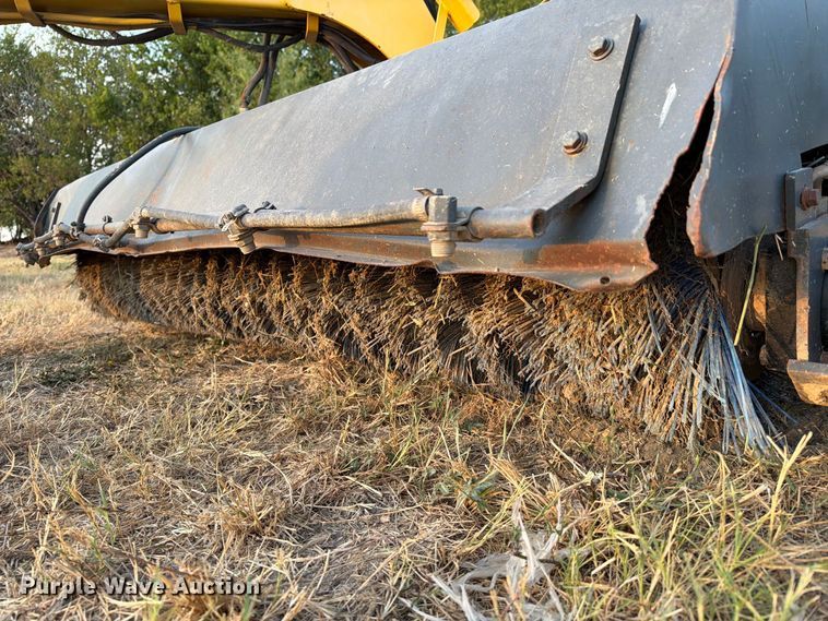 image for item FN3706 2002 Terramite TSS38 broom