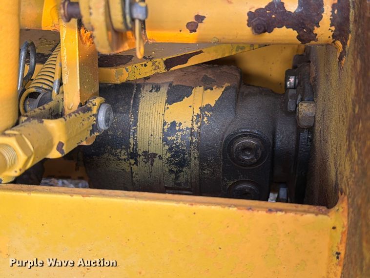 image for item FN3706 2002 Terramite TSS38 broom