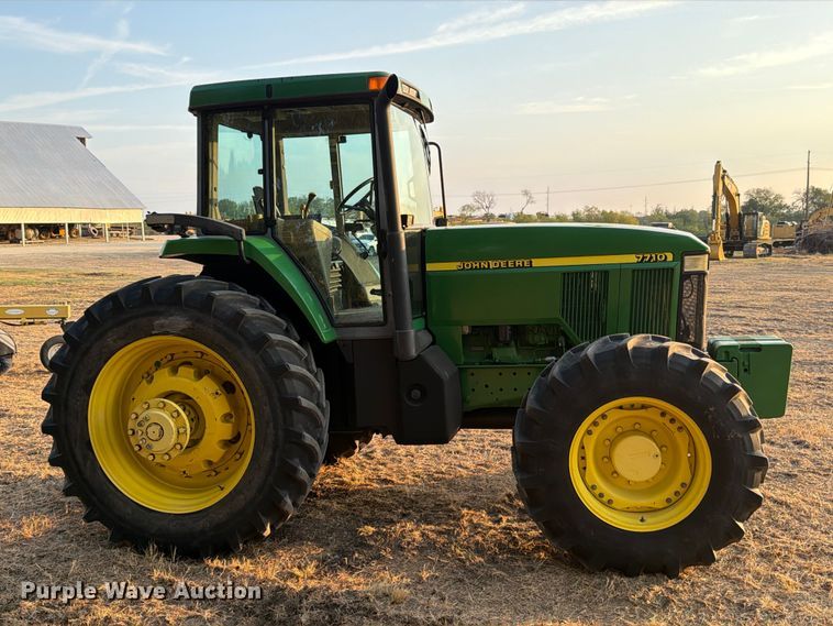 2002 John Deere 7710