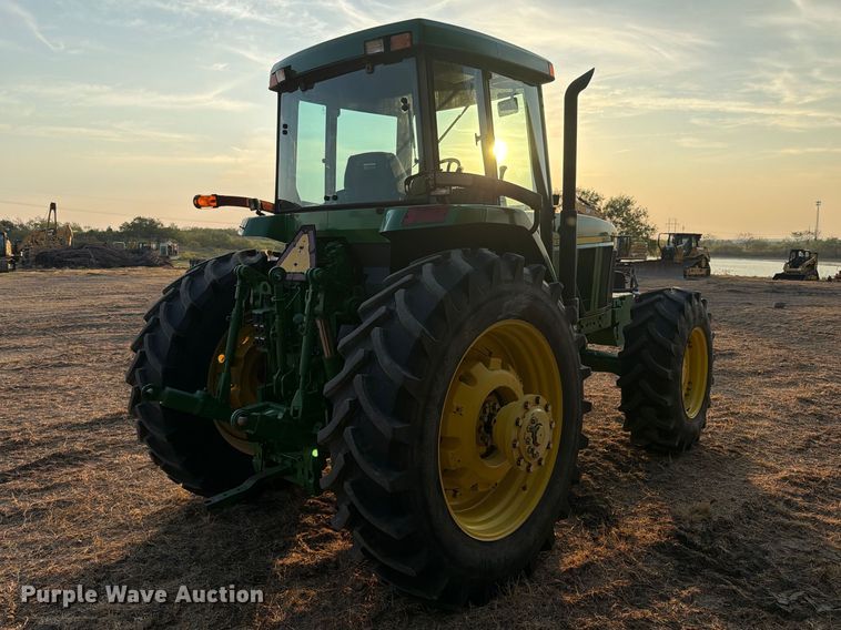 2002 John Deere 7710