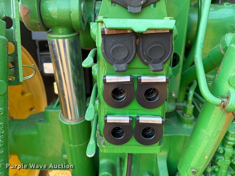 2002 John Deere 7710
