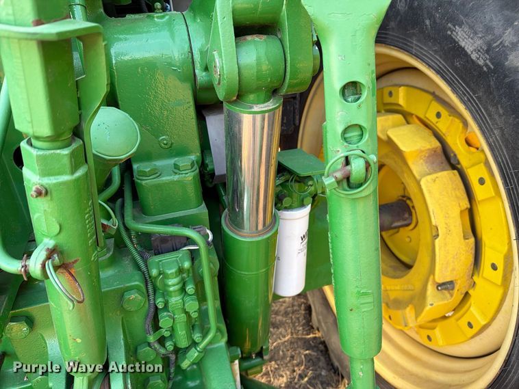2002 John Deere 7710