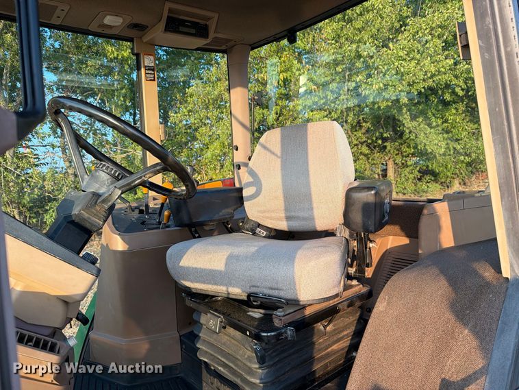 2002 John Deere 7710