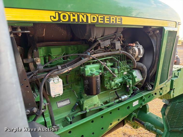 2002 John Deere 7710