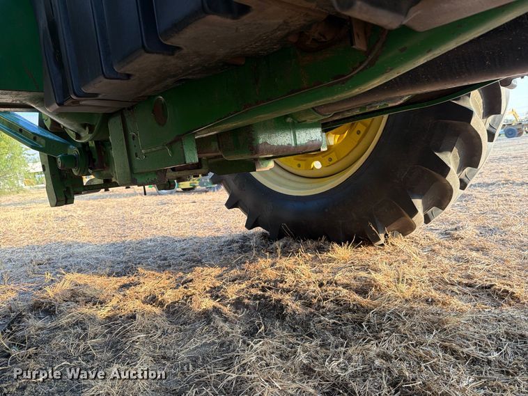 2002 John Deere 7710