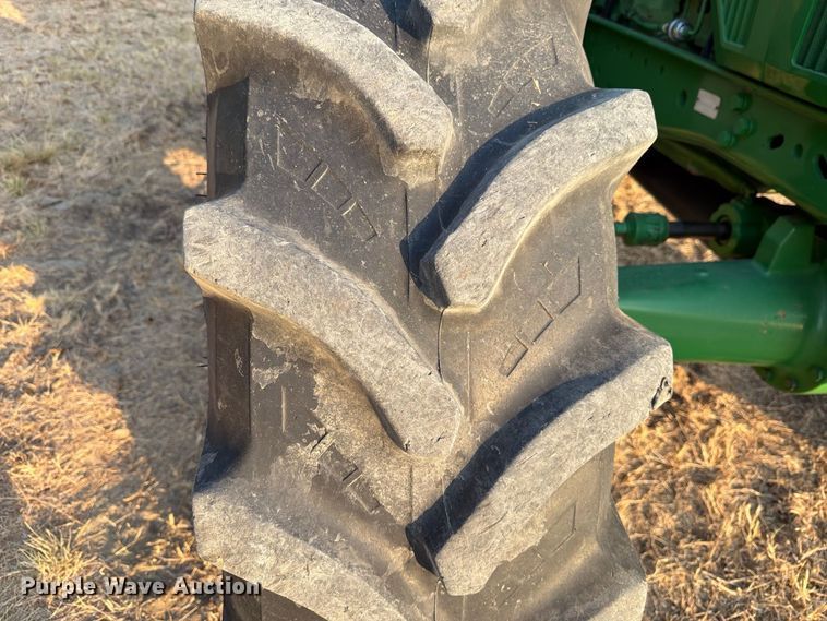 2002 John Deere 7710