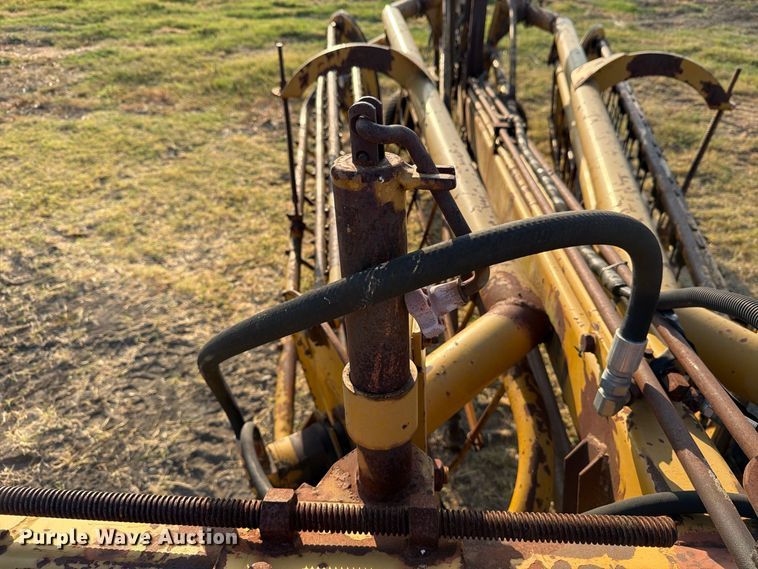 image for item FN3712 Vermeer R23 hay rake
