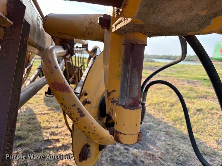 image for item FN3712 Vermeer R23 hay rake