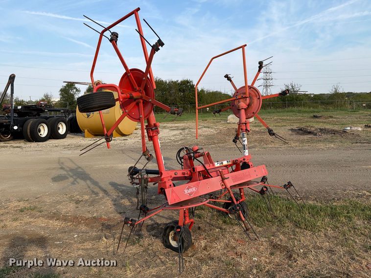 image for item FN3713 Kuhn GF 5001 THA hay tedder
