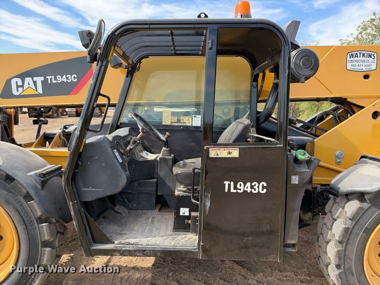 image for item FN3718 2014 Caterpillar TL943C telehandler