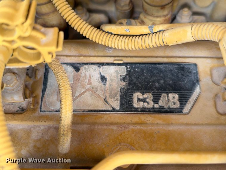 image for item FN3718 2014 Caterpillar TL943C telehandler