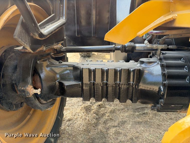 image for item FN3718 2014 Caterpillar TL943C telehandler