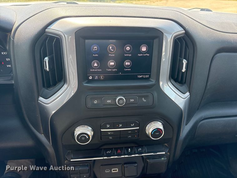image for item FN3720 2021 GMC Sierra 2500 Crew Cab pickup truck