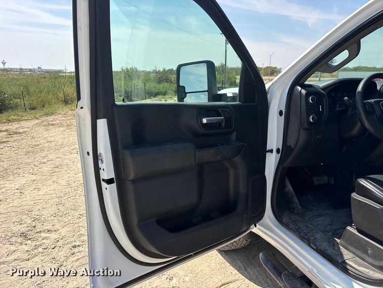 image for item FN3720 2021 GMC Sierra 2500 Crew Cab pickup truck