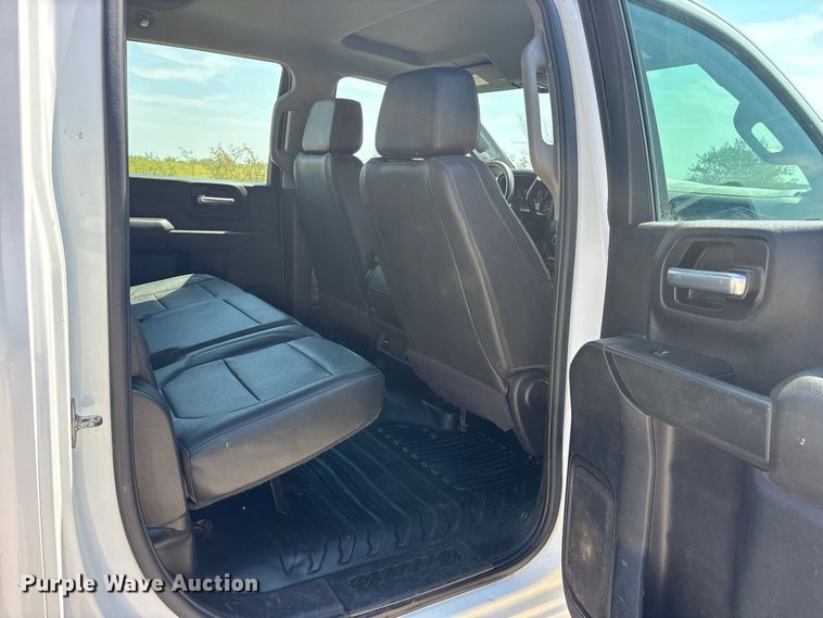 image for item FN3720 2021 GMC Sierra 2500 Crew Cab pickup truck