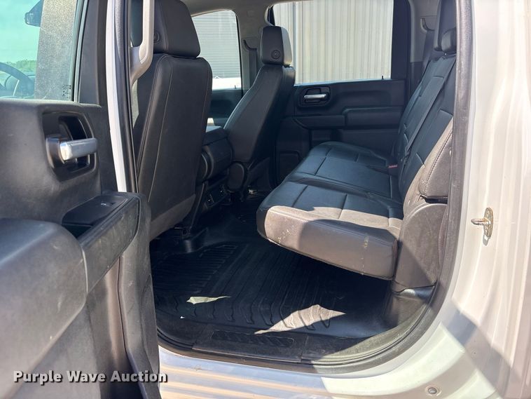 image for item FN3720 2021 GMC Sierra 2500 Crew Cab pickup truck