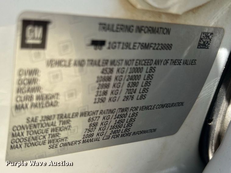 image for item FN3720 2021 GMC Sierra 2500 Crew Cab pickup truck