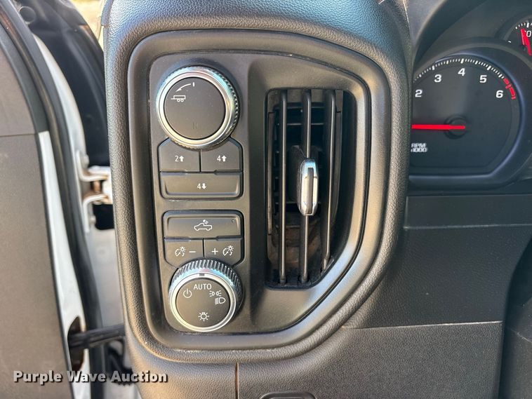 image for item FN3721 2021 GMC Sierra 2500 Crew Cab pickup truck