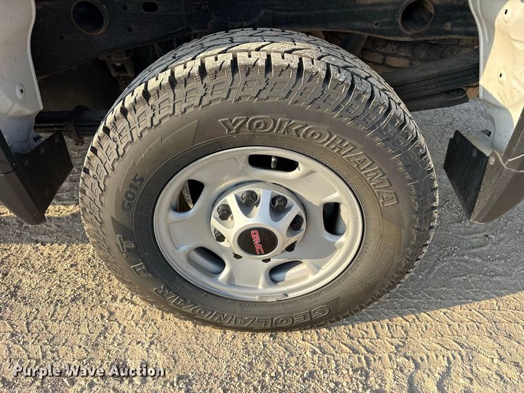 image for item FN3721 2021 GMC Sierra 2500 Crew Cab pickup truck