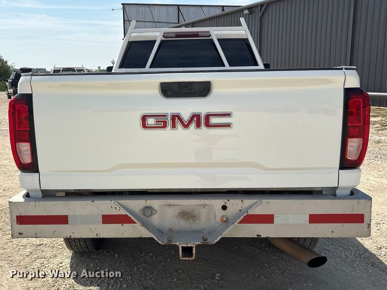 image for item FN3722 2021 GMC Sierra 2500 Crew Cab pickup truck