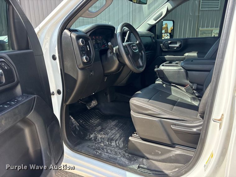image for item FN3722 2021 GMC Sierra 2500 Crew Cab pickup truck