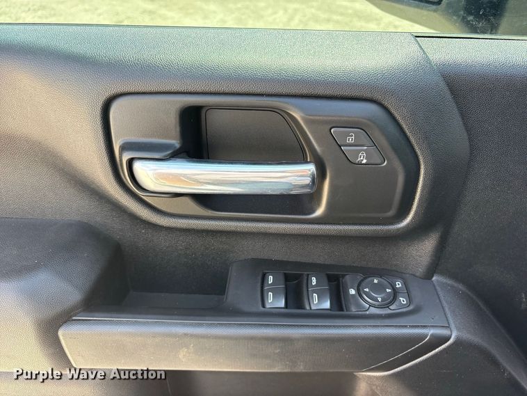 image for item FN3722 2021 GMC Sierra 2500 Crew Cab pickup truck