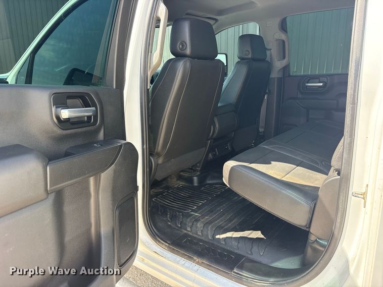 image for item FN3722 2021 GMC Sierra 2500 Crew Cab pickup truck