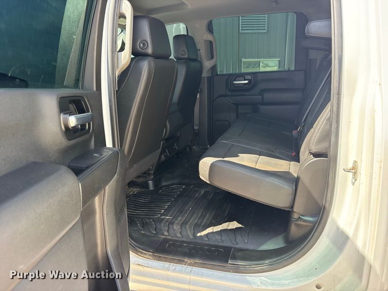 image for item FN3722 2021 GMC Sierra 2500 Crew Cab pickup truck