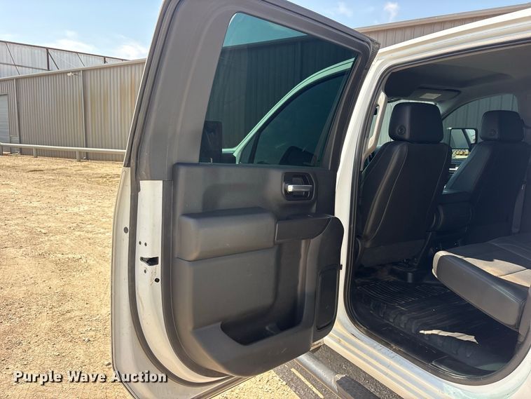 image for item FN3722 2021 GMC Sierra 2500 Crew Cab pickup truck