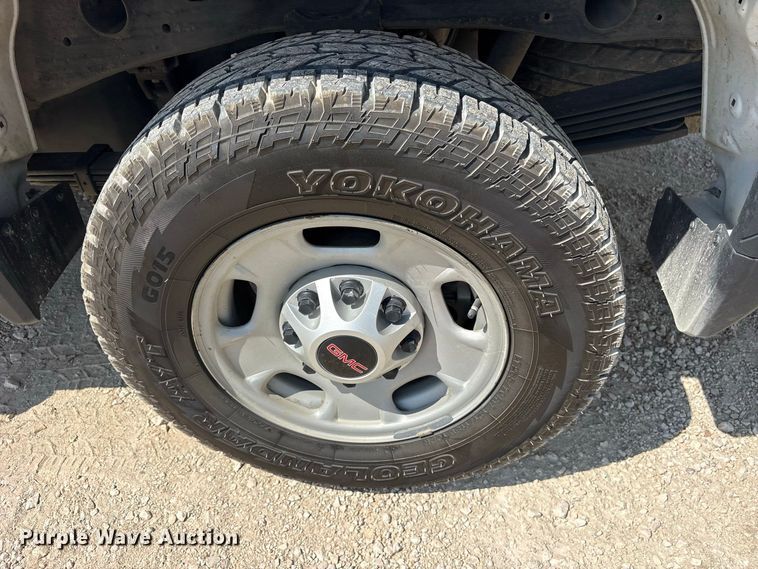 image for item FN3722 2021 GMC Sierra 2500 Crew Cab pickup truck