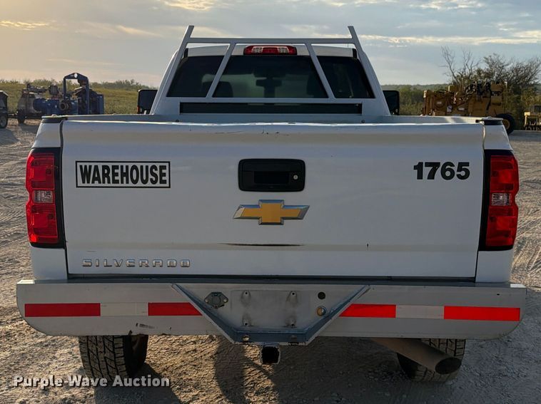 image for item FN3723 2017 Chevrolet Silverado 2500HD 4X4 Ext. Cab pickup truck