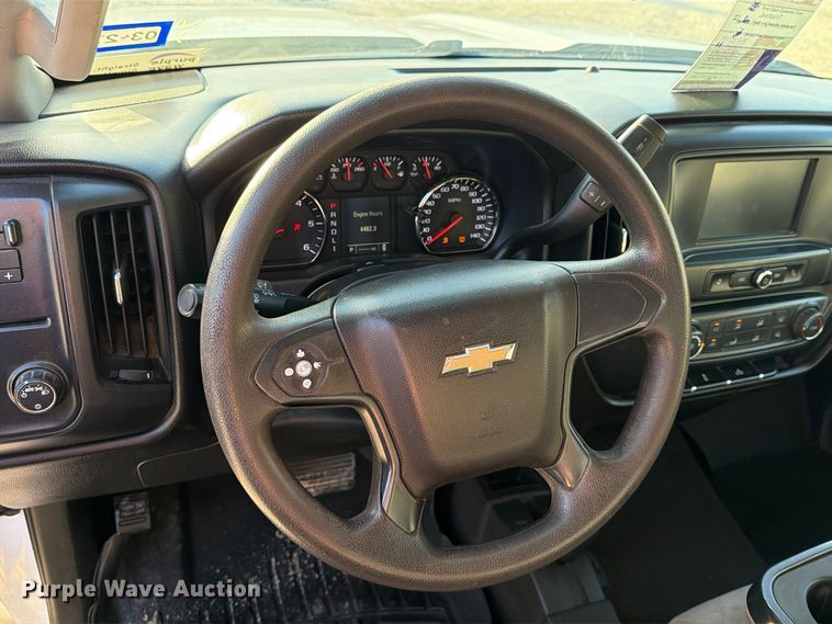 image for item FN3723 2017 Chevrolet Silverado 2500HD 4X4 Ext. Cab pickup truck