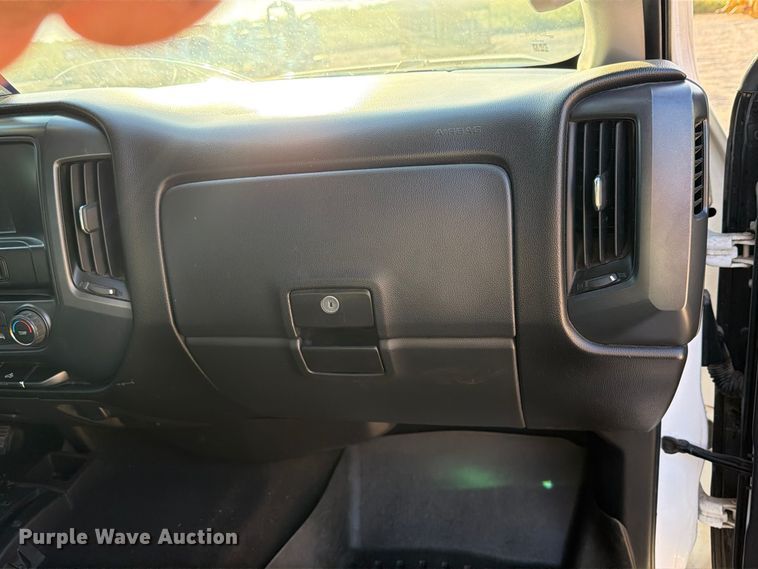 image for item FN3723 2017 Chevrolet Silverado 2500HD 4X4 Ext. Cab pickup truck