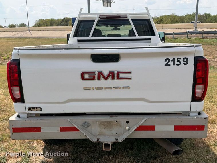 image for item FN3724 2021 GMC Sierra 2500 Crew Cab pickup truck