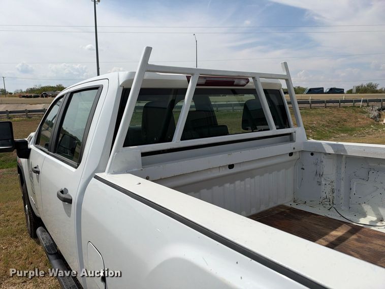 image for item FN3724 2021 GMC Sierra 2500 Crew Cab pickup truck