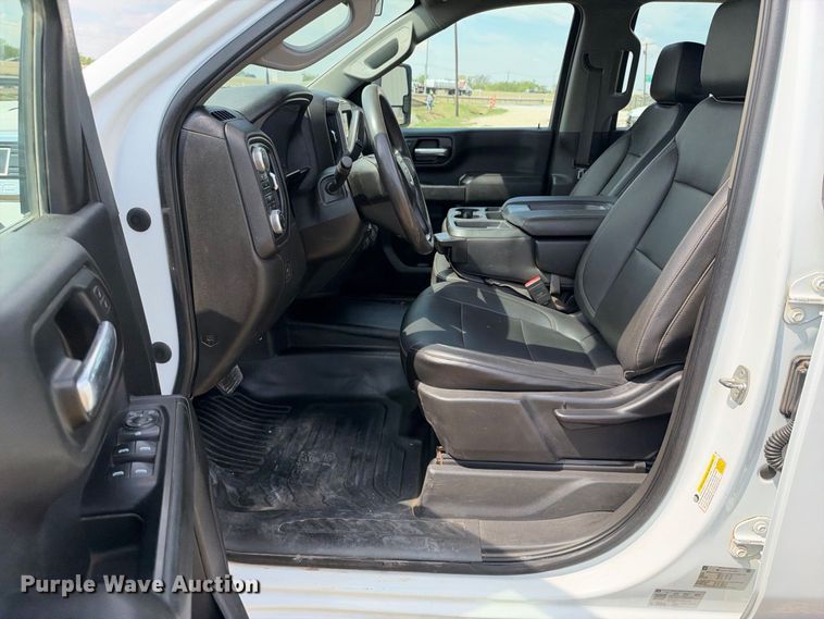 image for item FN3724 2021 GMC Sierra 2500 Crew Cab pickup truck