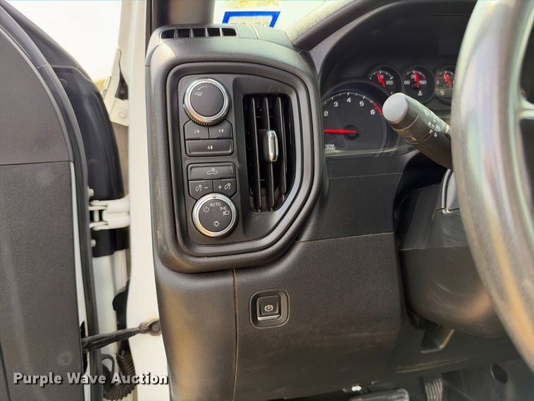 image for item FN3724 2021 GMC Sierra 2500 Crew Cab pickup truck