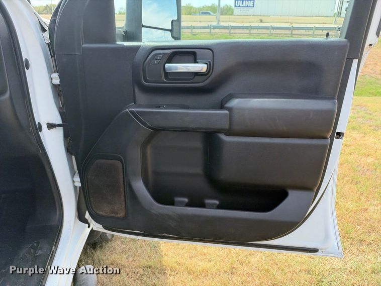 image for item FN3724 2021 GMC Sierra 2500 Crew Cab pickup truck