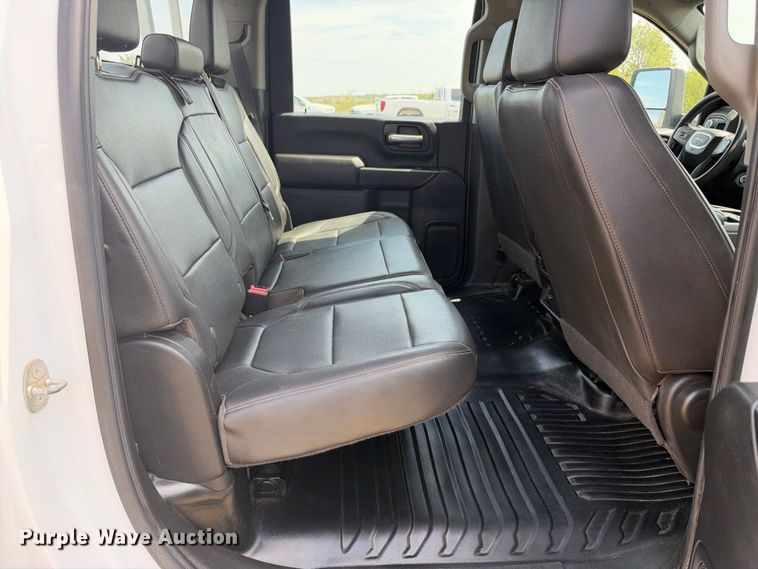 image for item FN3724 2021 GMC Sierra 2500 Crew Cab pickup truck