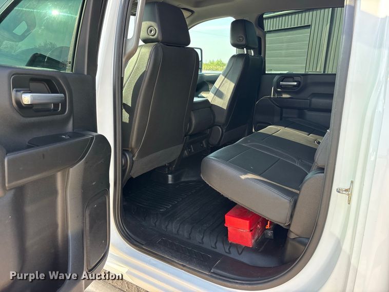 image for item FN3725 2021 GMC Sierra 2500 Crew Cab pickup truck