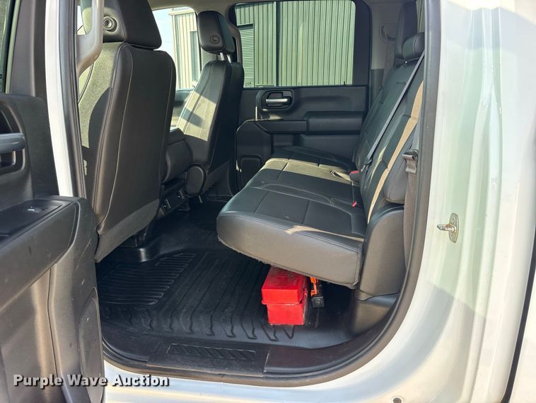 image for item FN3725 2021 GMC Sierra 2500 Crew Cab pickup truck