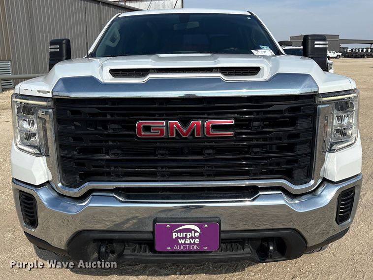 image for item FN3726 2022 GMC Sierra 2500 Crew Cab pickup truck