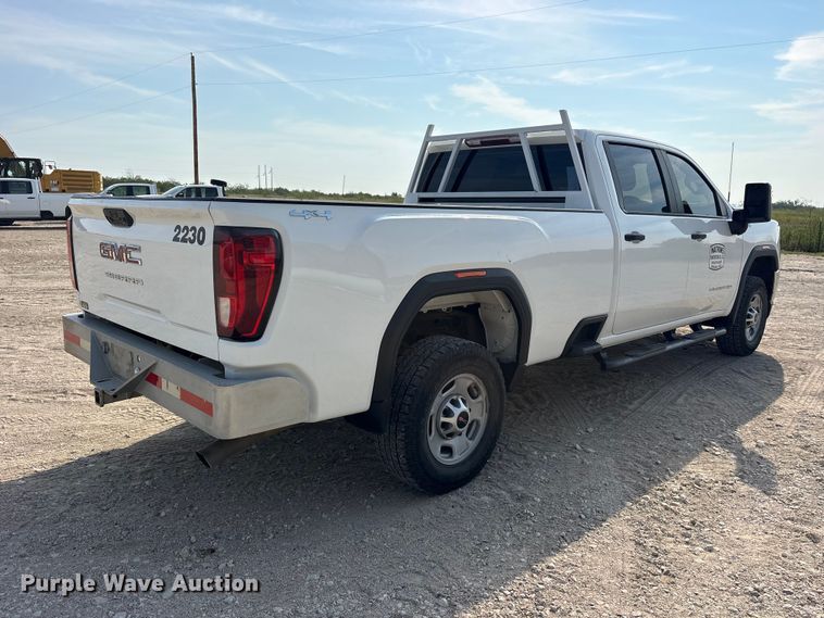 image for item FN3726 2022 GMC Sierra 2500 Crew Cab pickup truck
