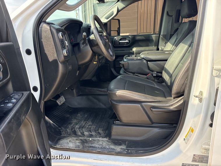 image for item FN3726 2022 GMC Sierra 2500 Crew Cab pickup truck