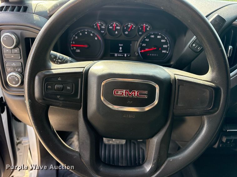 image for item FN3726 2022 GMC Sierra 2500 Crew Cab pickup truck