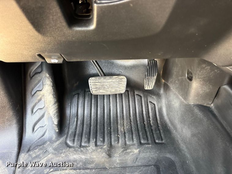 image for item FN3726 2022 GMC Sierra 2500 Crew Cab pickup truck
