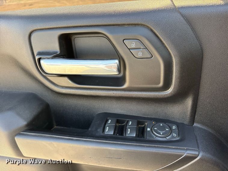 image for item FN3726 2022 GMC Sierra 2500 Crew Cab pickup truck